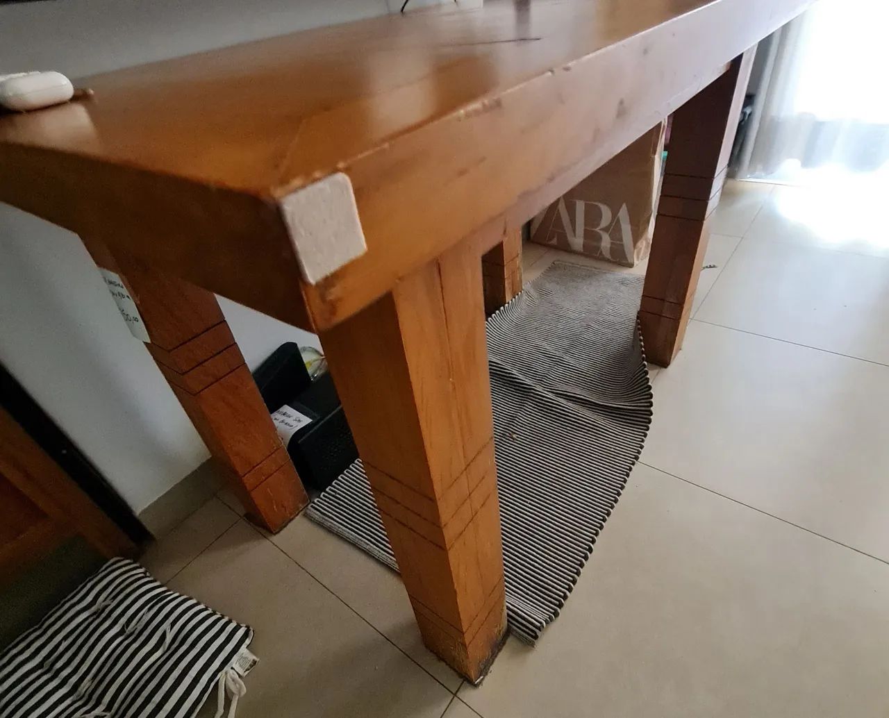 MESA DE MADEIRA MACIÇA 