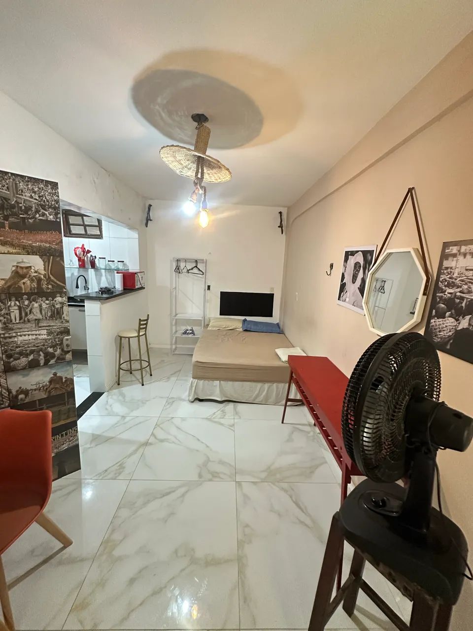 STUDIO CONFORTÁVEL E TOTALMENTE MOBILIADO - Foto 4