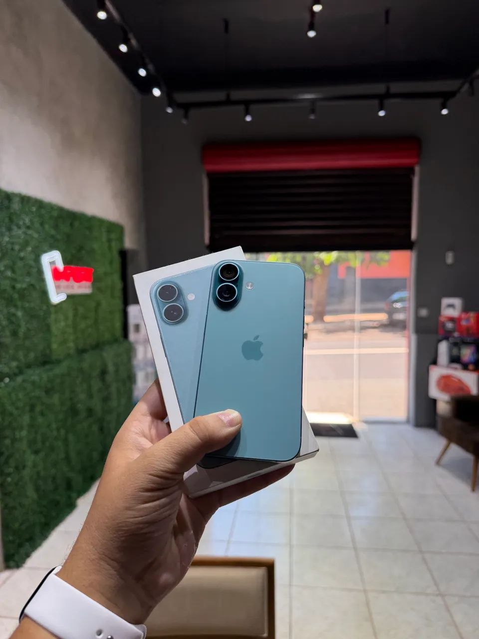 iPhone 16 128Gb 
