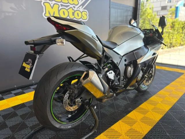 Kawasaki Zx-10rr 998cc 2018 - 1484861805 | OLX