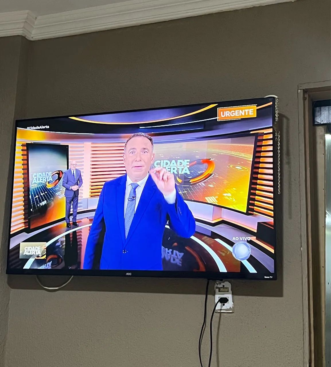 Vendo uma tv smart 50 polegadas  - Foto 2