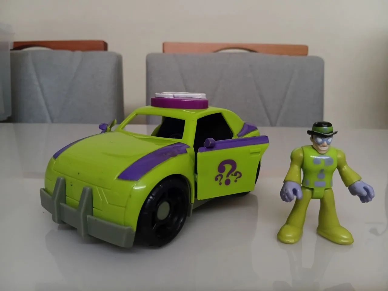 imaginext veículo do vilão Charada com boneco - DC Super Friends 