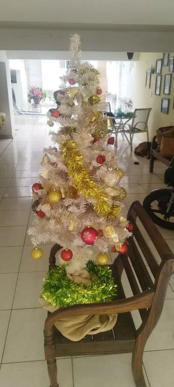 Árvore de Natal completa montada.  - Foto 3