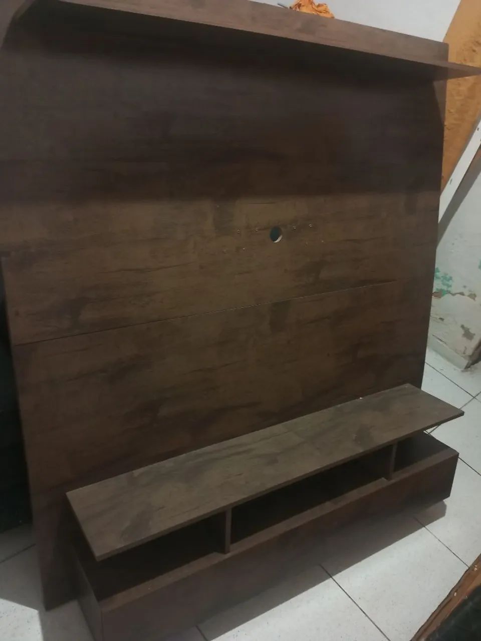 Painel para TV de até 55polegadas, com prateleira embutida. - Foto 2