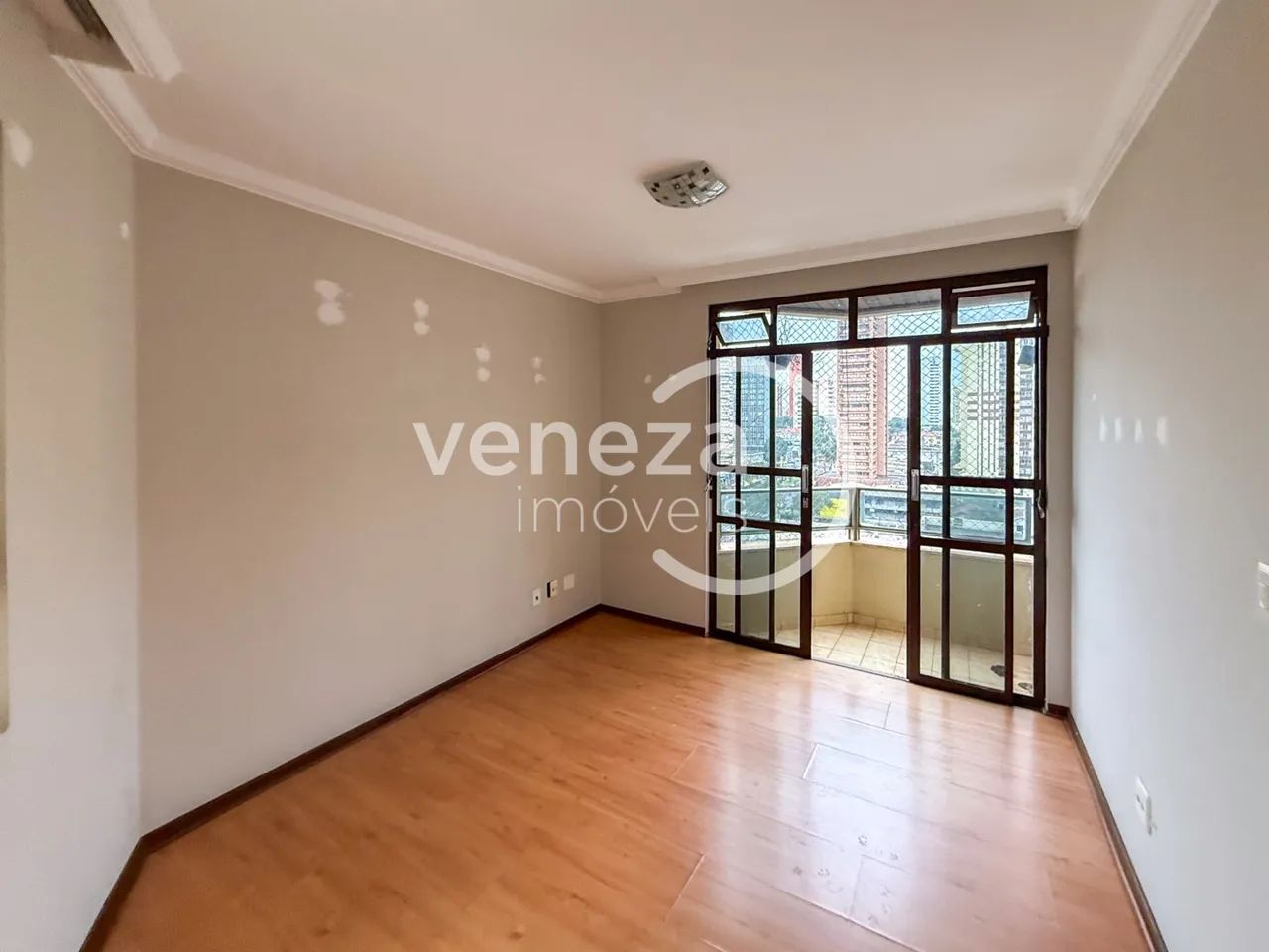 Apartamento para alugar no Edifício Bristol Park, Londrina - Foto 2
