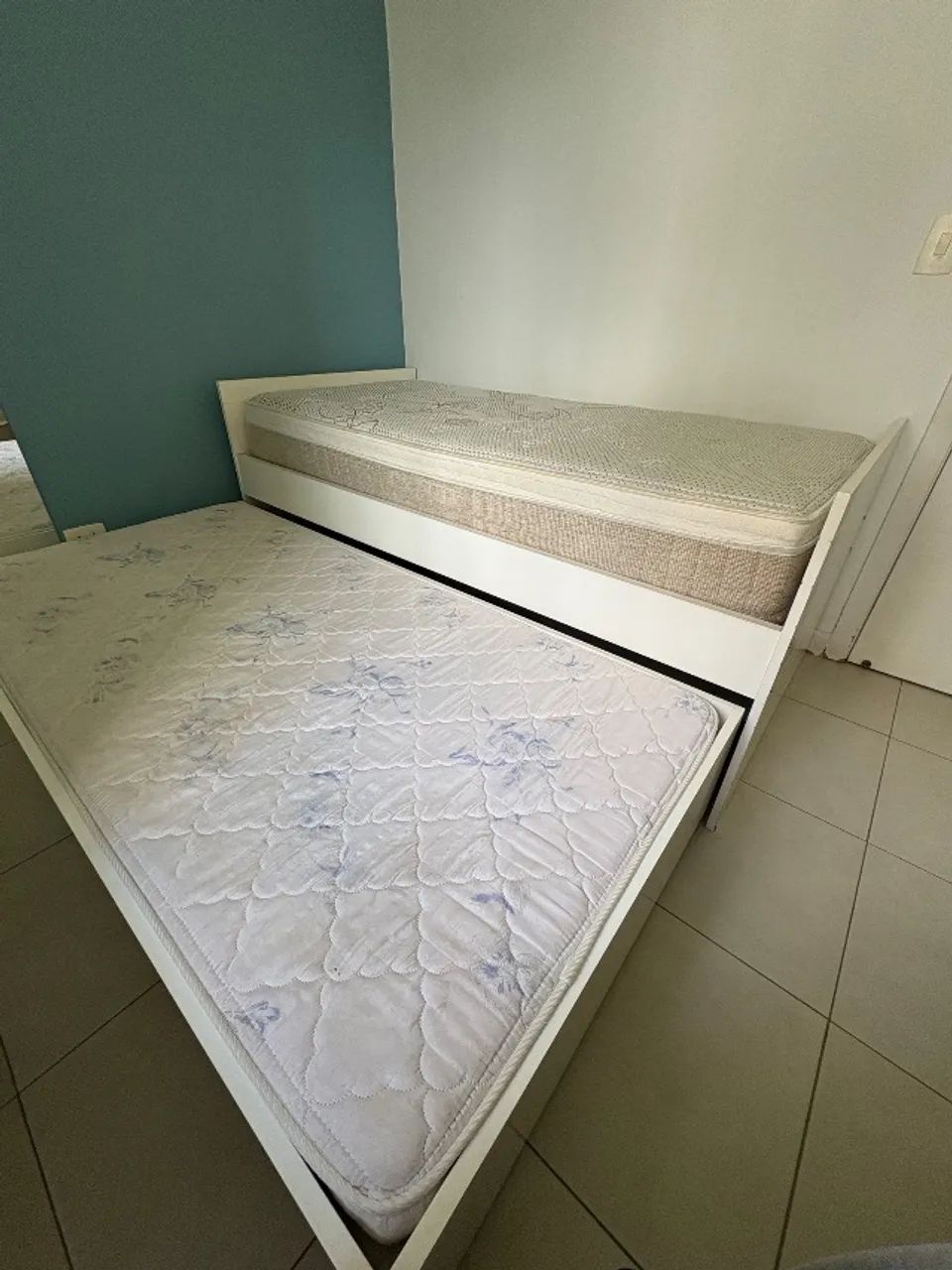 Bicama de solteiro com gavetas e colchões - Foto 3