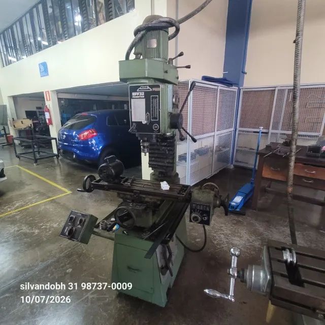 Furadeira fresadora Kone KFF 32 com mesa coordenada automática