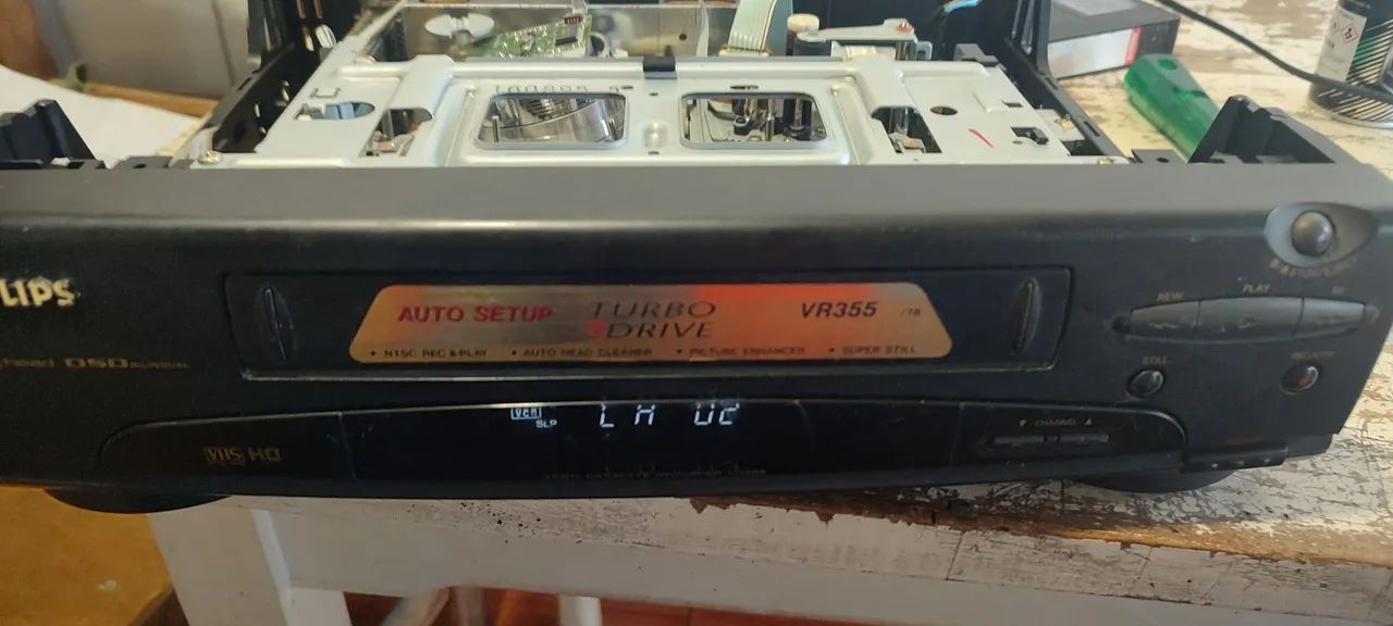 Vídeo cassete Philips VR355 com defeito  - Foto 4