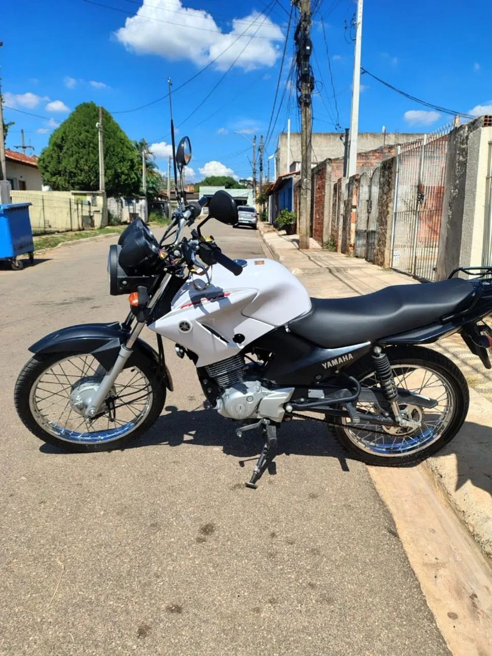 Factor YBR 125 2015  