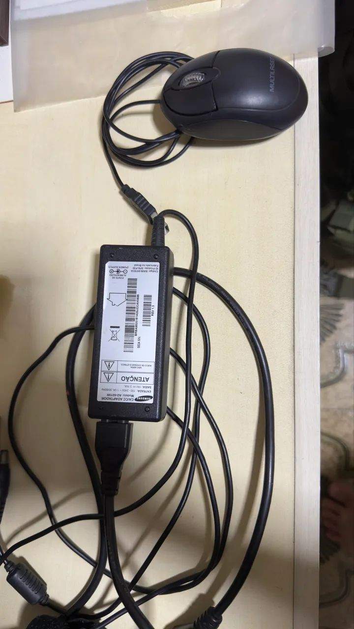 Notebook Samsung 14" Intel Celeron / Bateria Segurando Carga / Barato