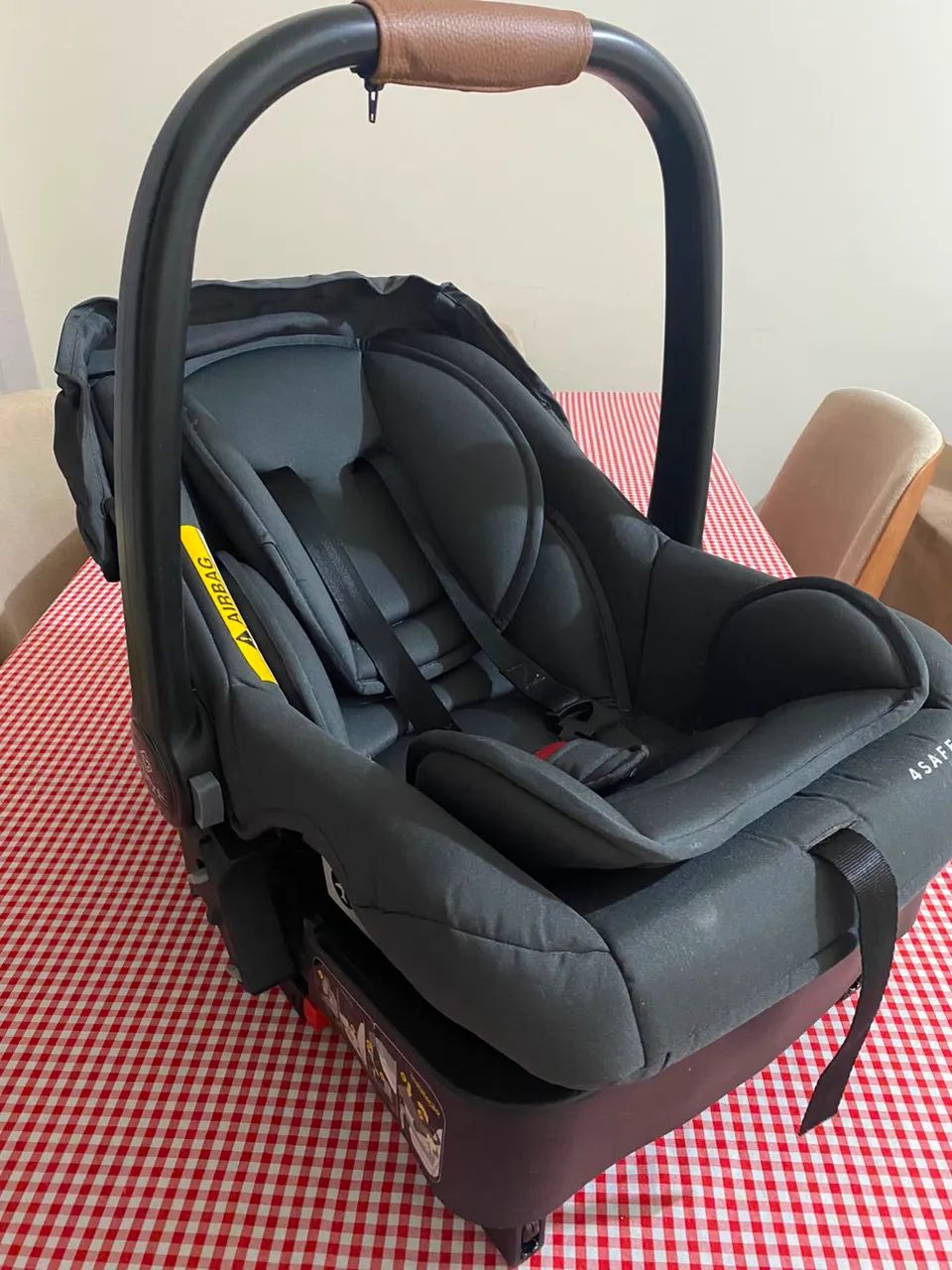 Bebê conforto Safety com sistema Isofix - Foto 3