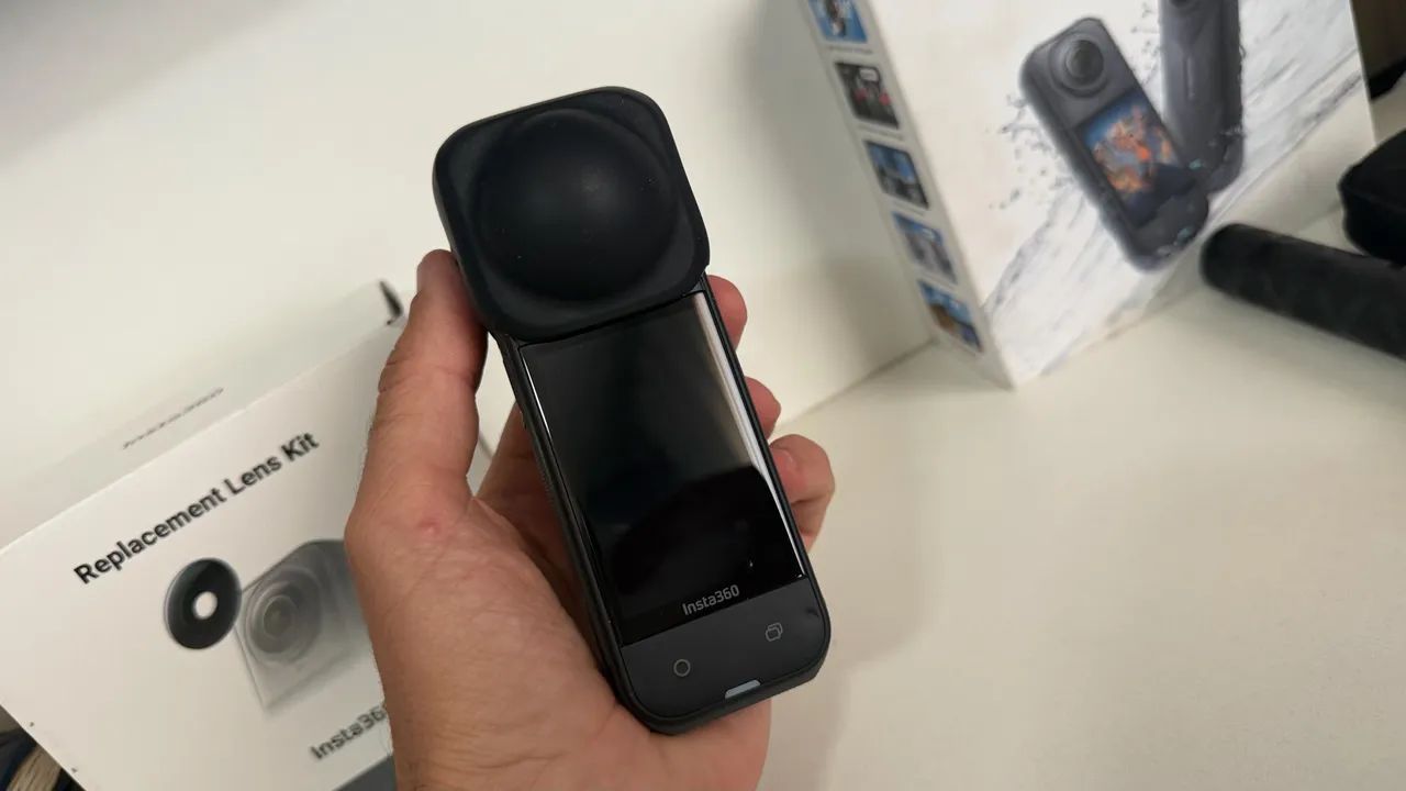Insta 360 x5  - Foto 2