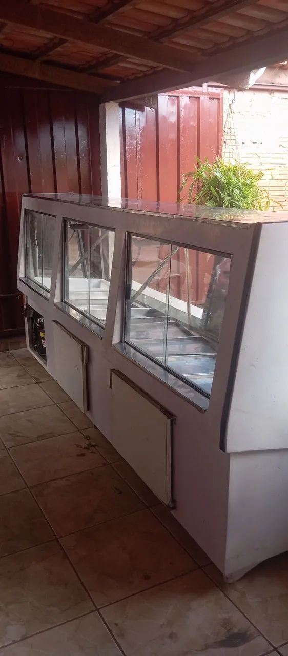 Vendo Balcão Refrigerado Grande - Perfeito pra Açougue ou Padaria - Foto 3