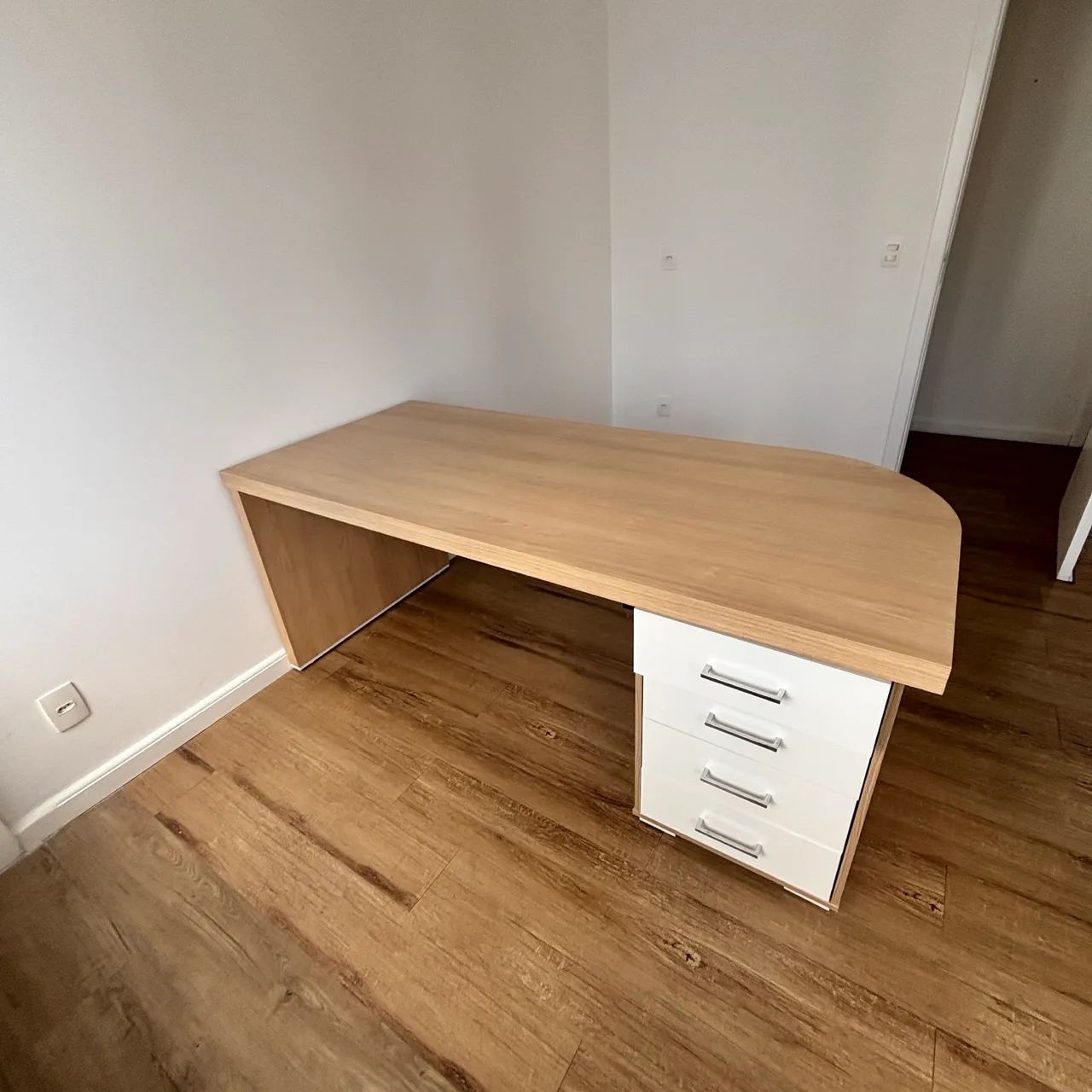Mesa escritório 1,80cm  - Foto 3