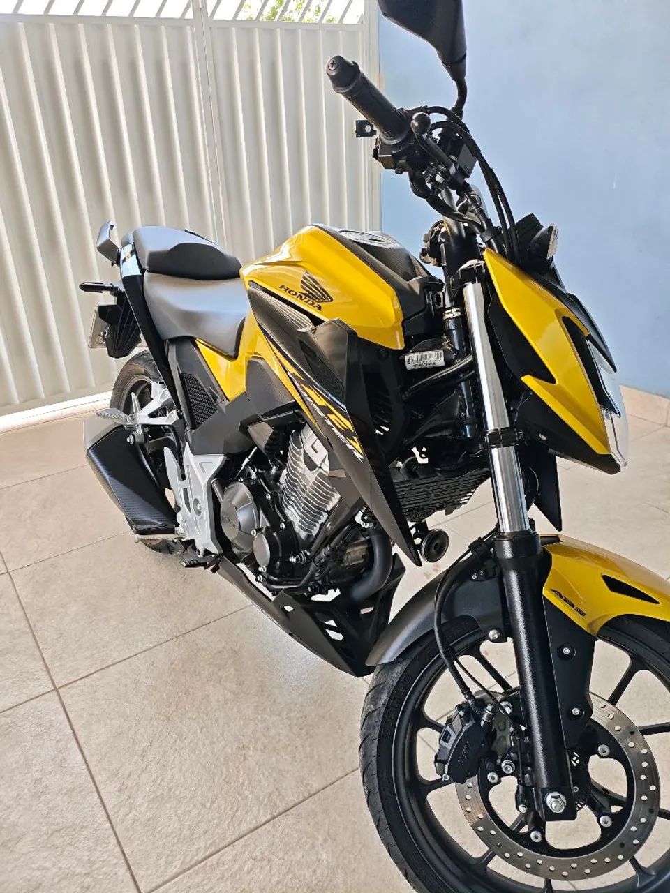 CB 300F ABS 2024 - Foto 3