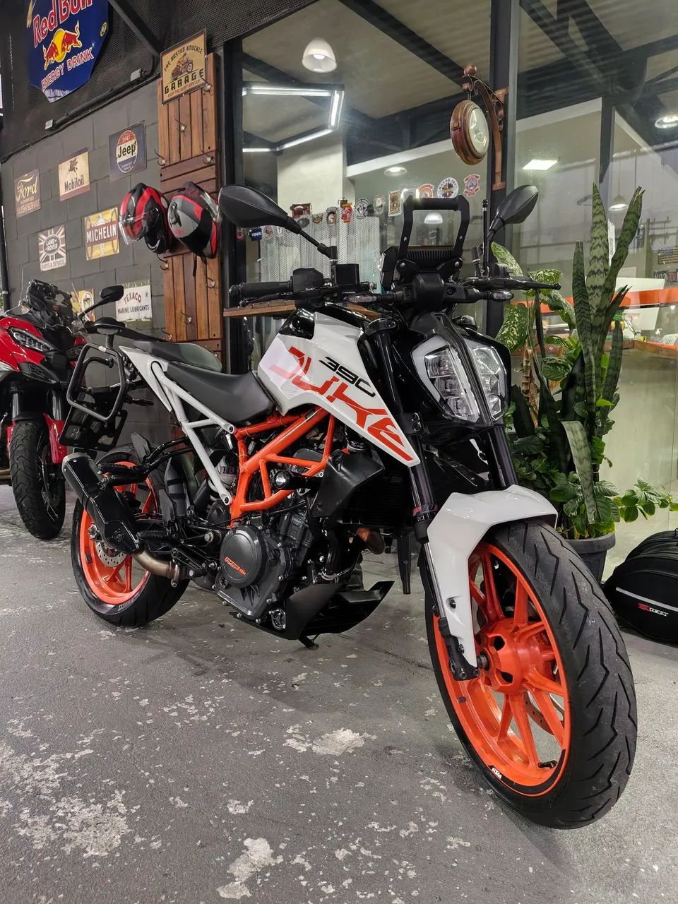 KTM Duke 390