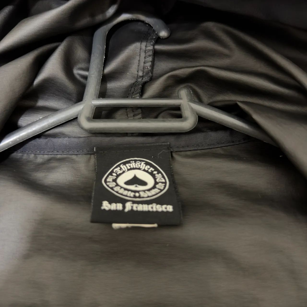 Corta vento thrasher edição limitada - Foto 3