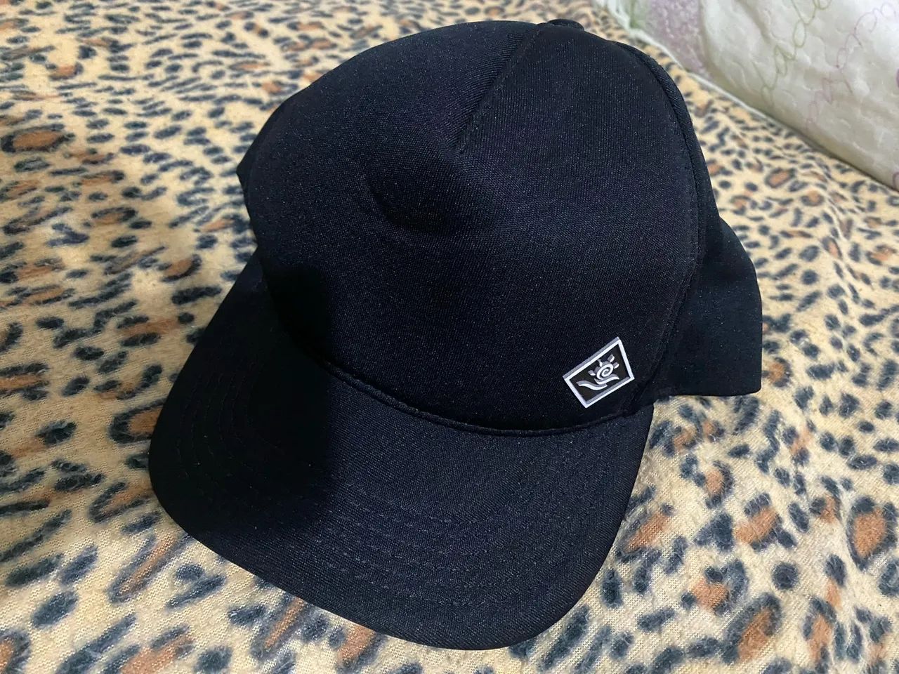 Bonés 10 reais