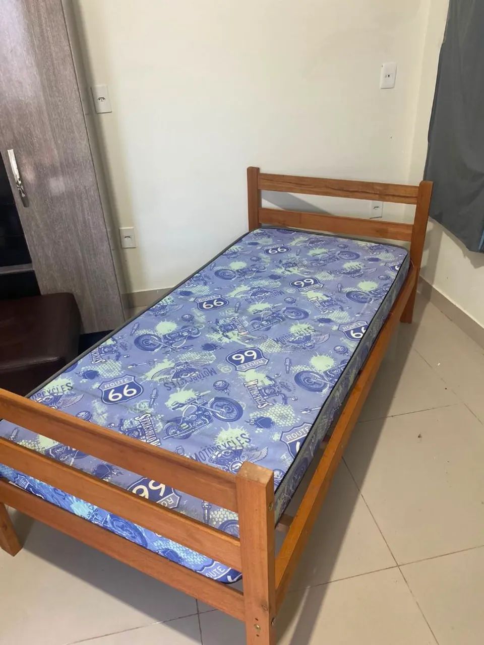 Cama de solteiro (colchão e cabeceira) - Foto 3