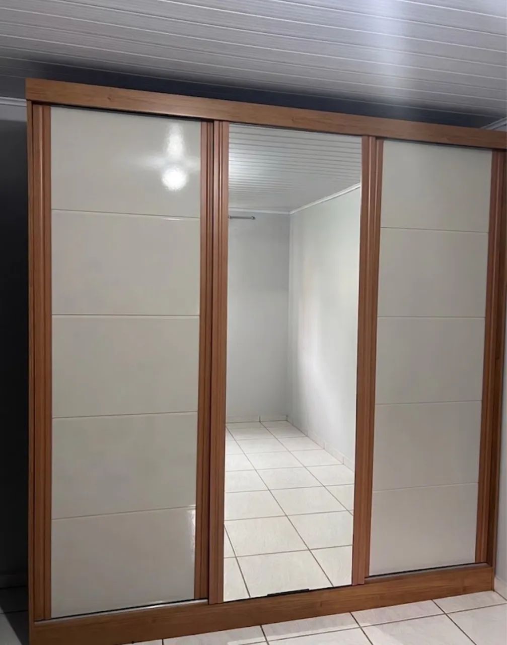 Guarda roupa novo 