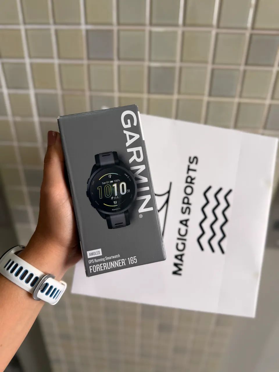 Relógio Garmin Forerunner 165 Basic 