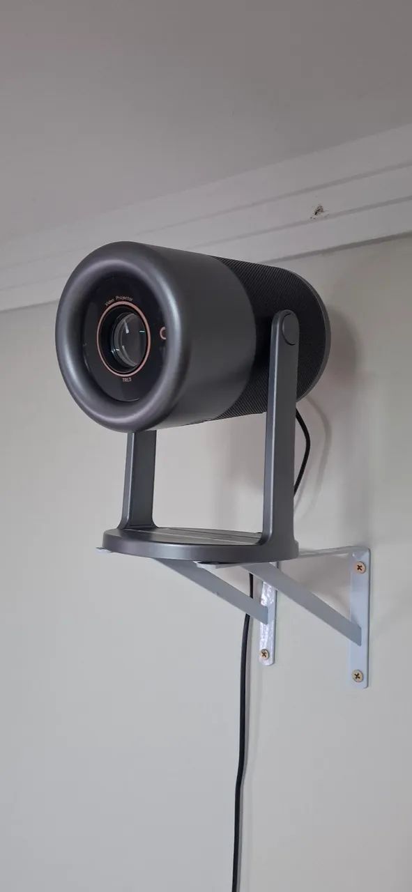 Projetor bettdow AC1042 4K. - Foto 2