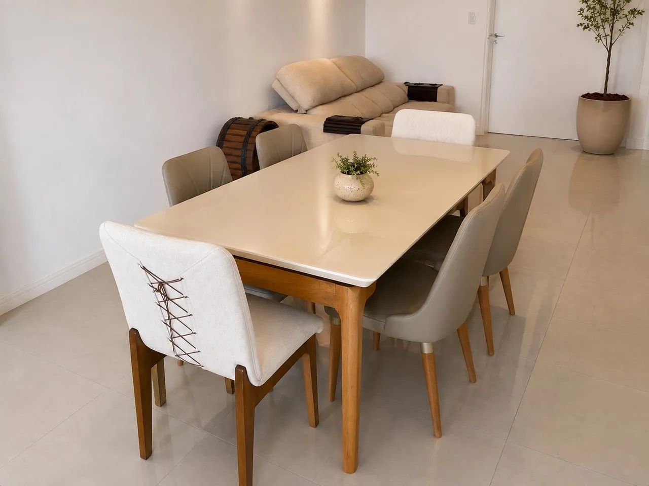 Vendo Mesa de Jantar com 6 cadeiras  - Foto 4