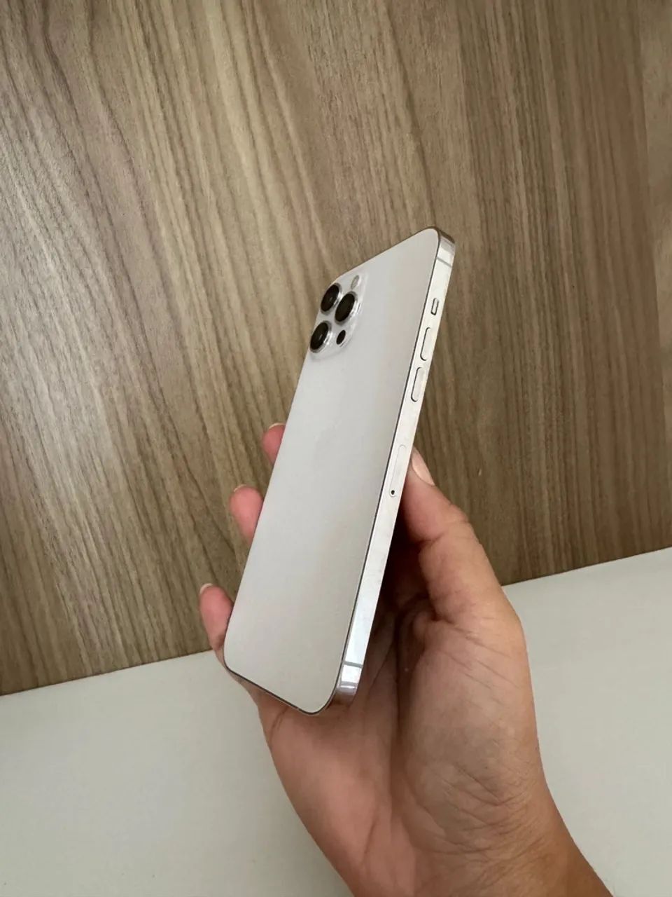 iPhone 12 Pro Max silver 256 gb impecável - Celulares e