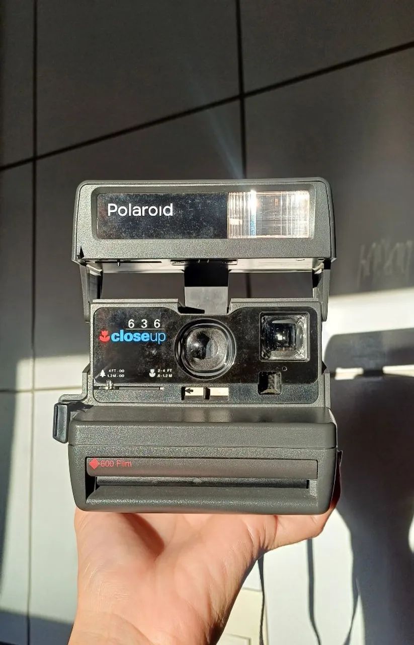 Câmera Polaroid 636 CloseUp  - Foto 2