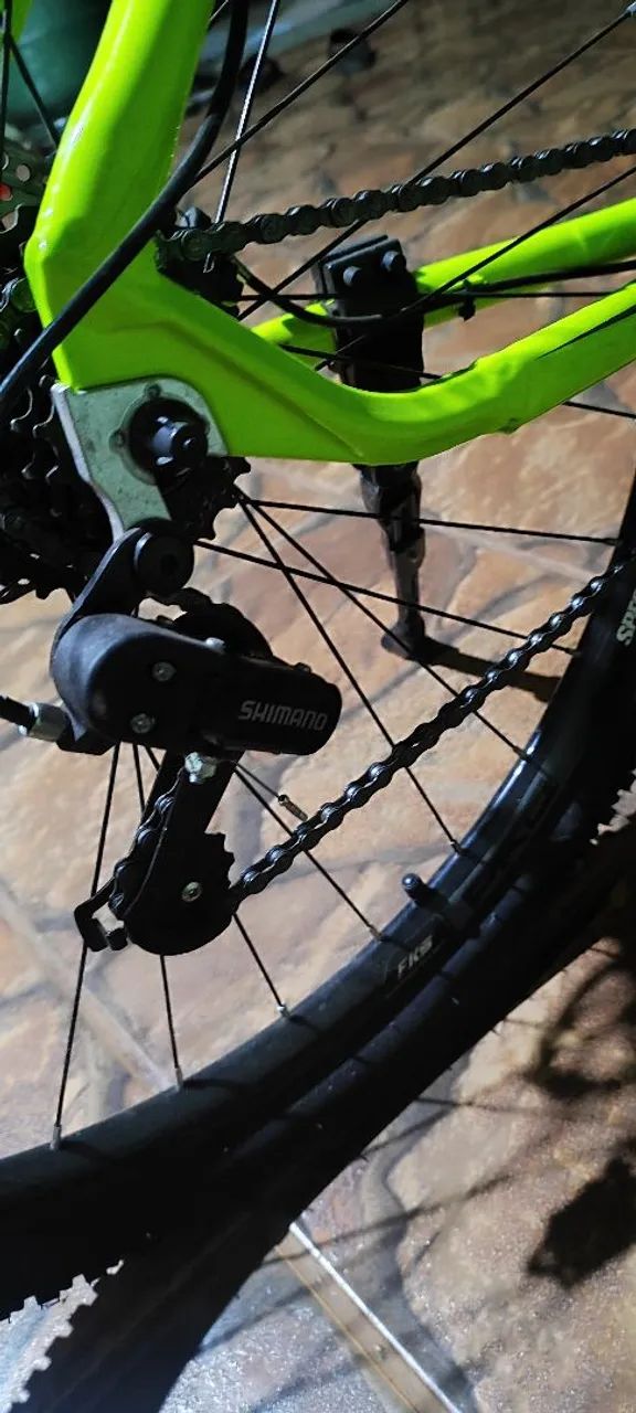 Bicicleta verde neon aro 29  - Foto 3