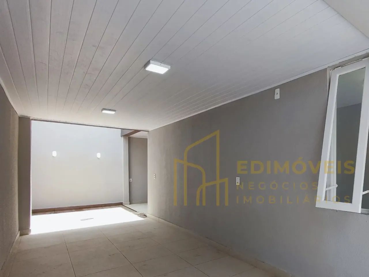 Valparaíso: casa com telhado termoacústico e ampliação planejada! - Foto 5