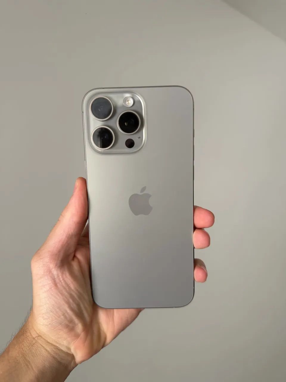 iPhone 15 Pro Max - Foto 4