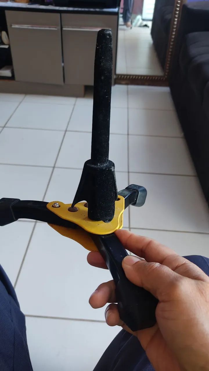 SUPORTE PARA CLARINETA HÉRCULES  - Foto 4