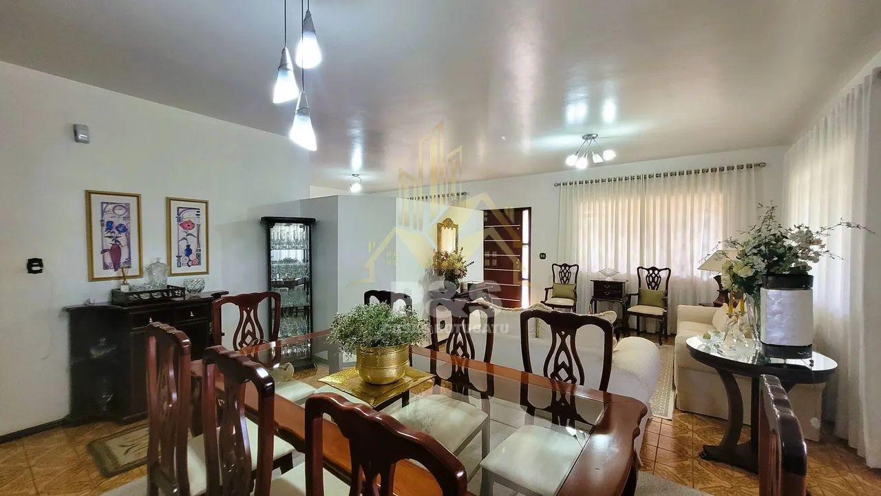 Casa ampla na Vila Sonia, Botucatu. Com 3 dormitórios e muito verde! - Foto 2
