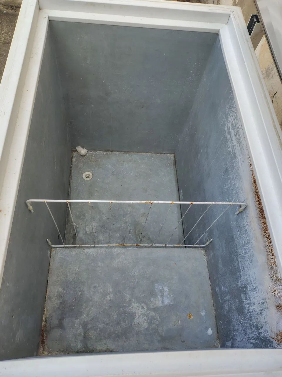 Freezer horizontal Eletrolux gela e congela - Foto 2