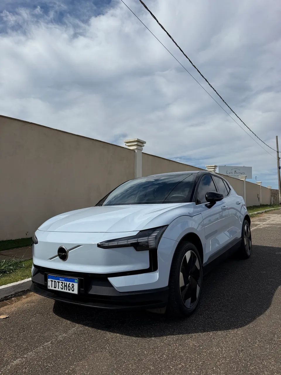 Volvo EX30 E60 Plus (elétrico) 2024