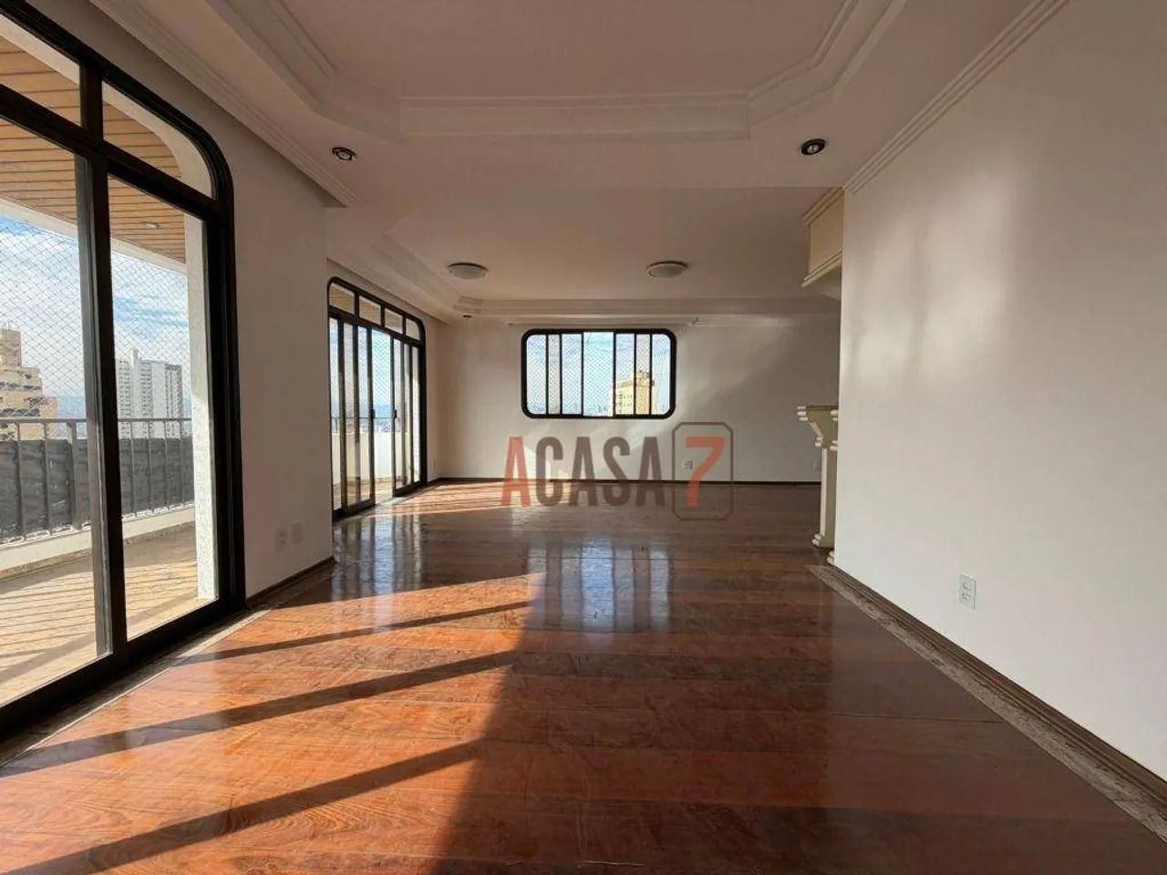 Unidade Residencial 205m² · 3 Suítes | Centro  Bem Localizado · Sorocaba