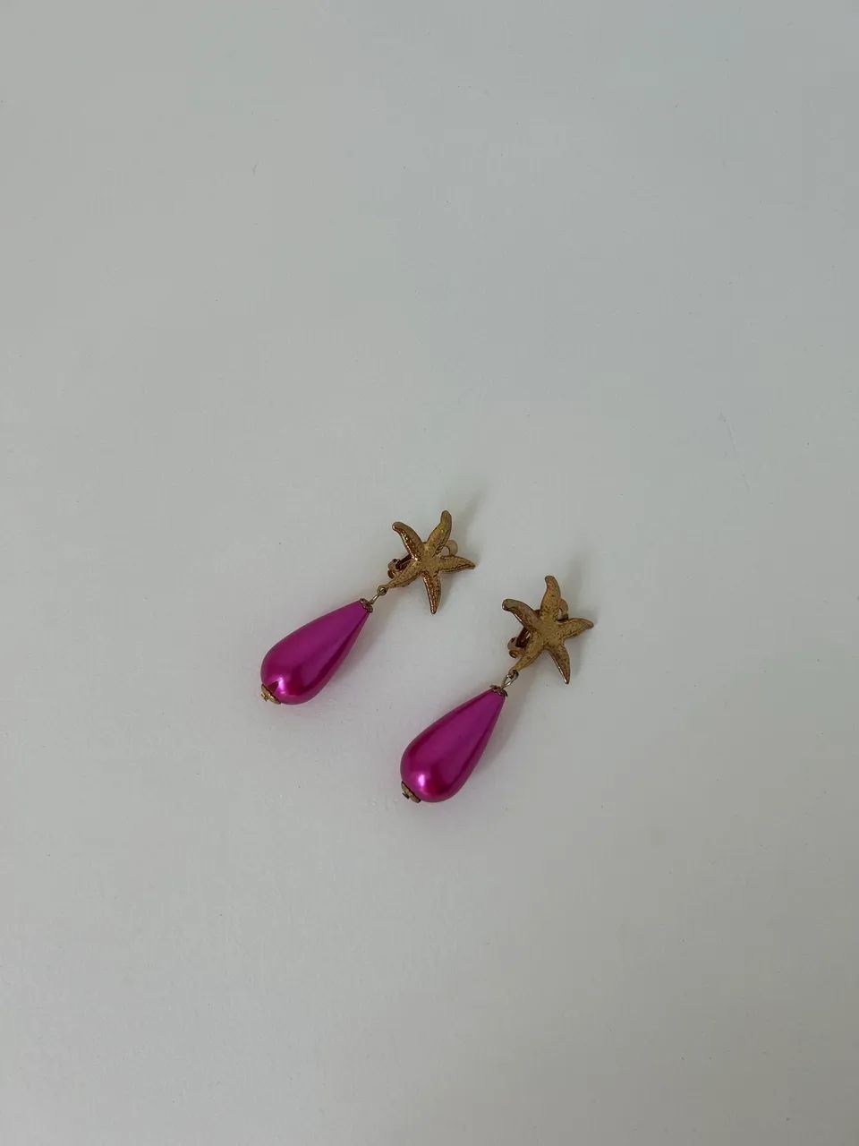 Brinco gota rosa 