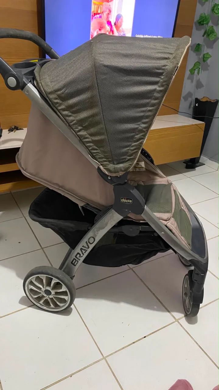 Carrinho de bebê + bebê conforto incluso  - Foto 2