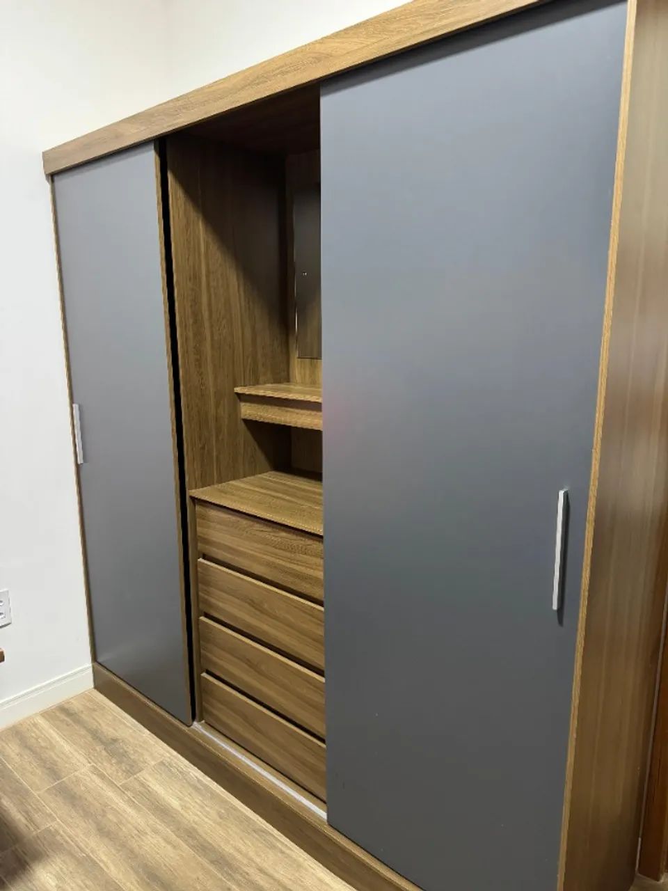 Guarda Roupa Solteiro com Espelho 
