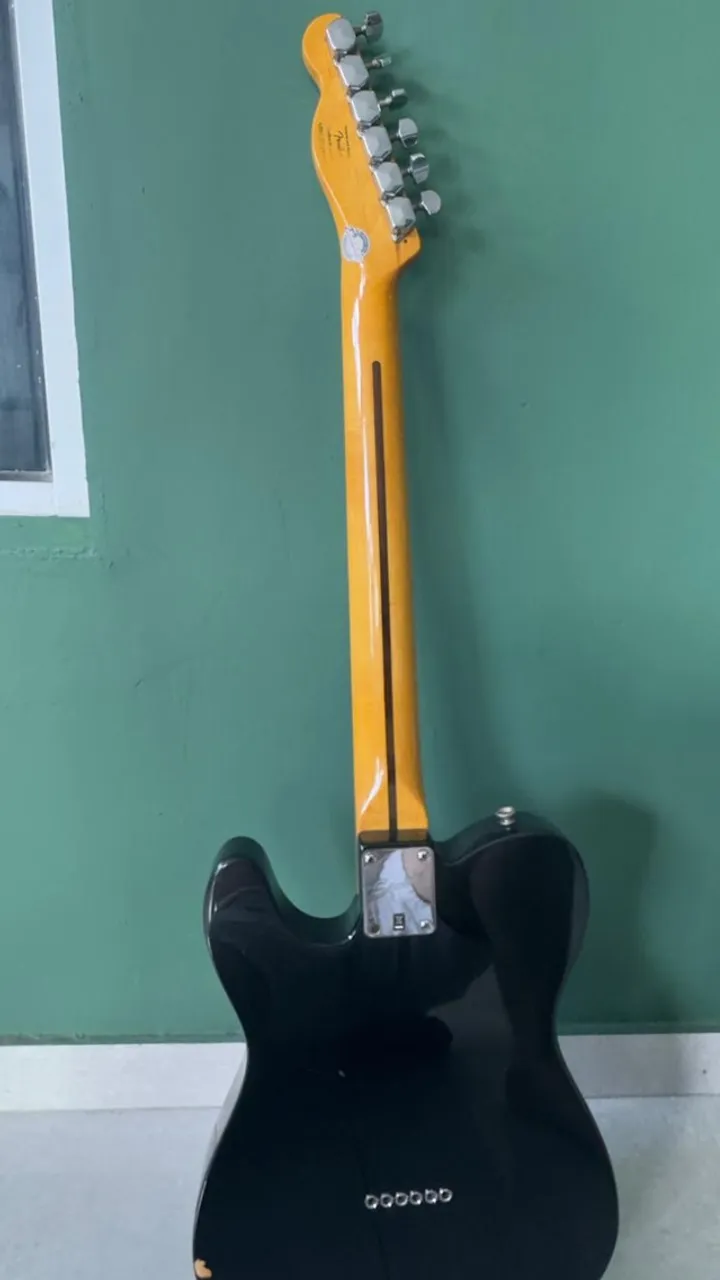 fender squier telecaster custom
