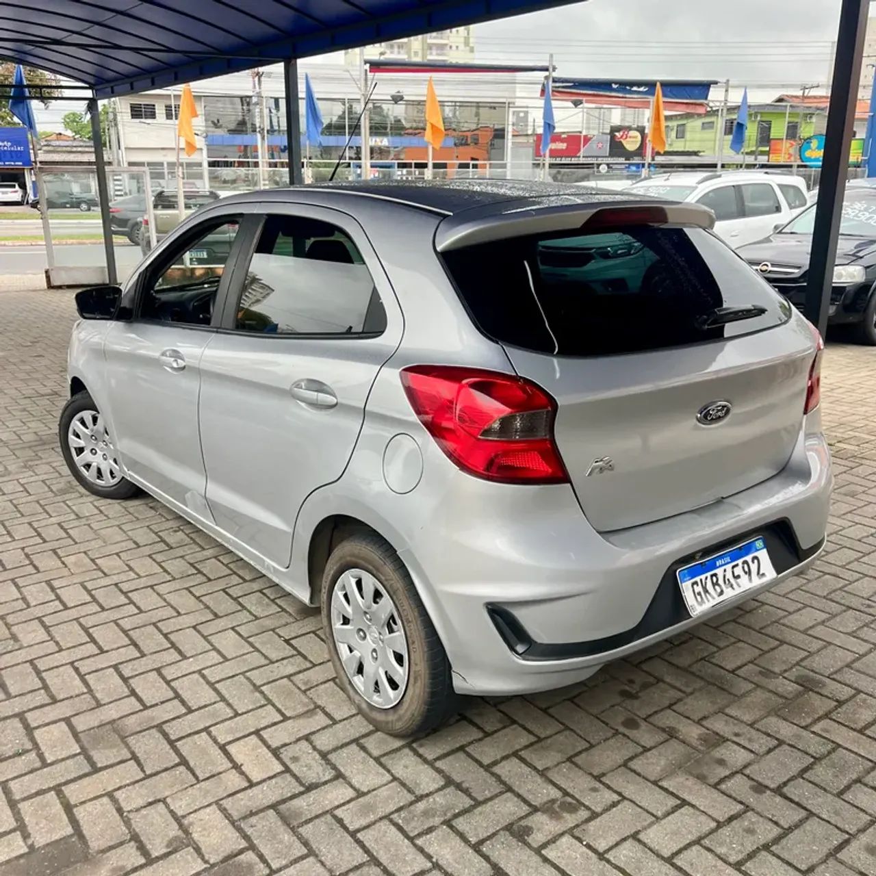 Ford Ka 1.0 SE/SE Plus TiVCT Flex 5p, foto 4 de 9