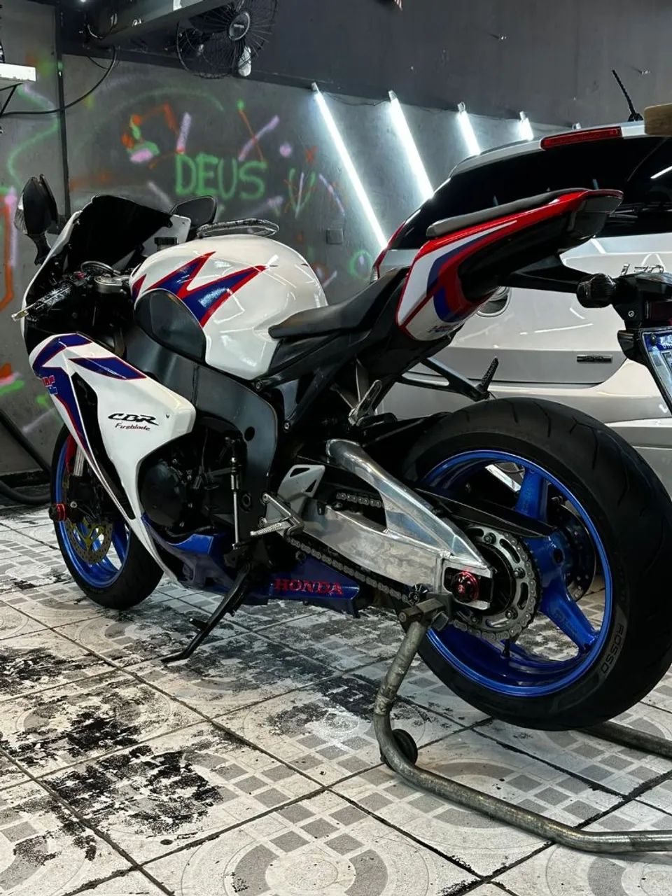 CBR Fireblade 2008 - Foto 3