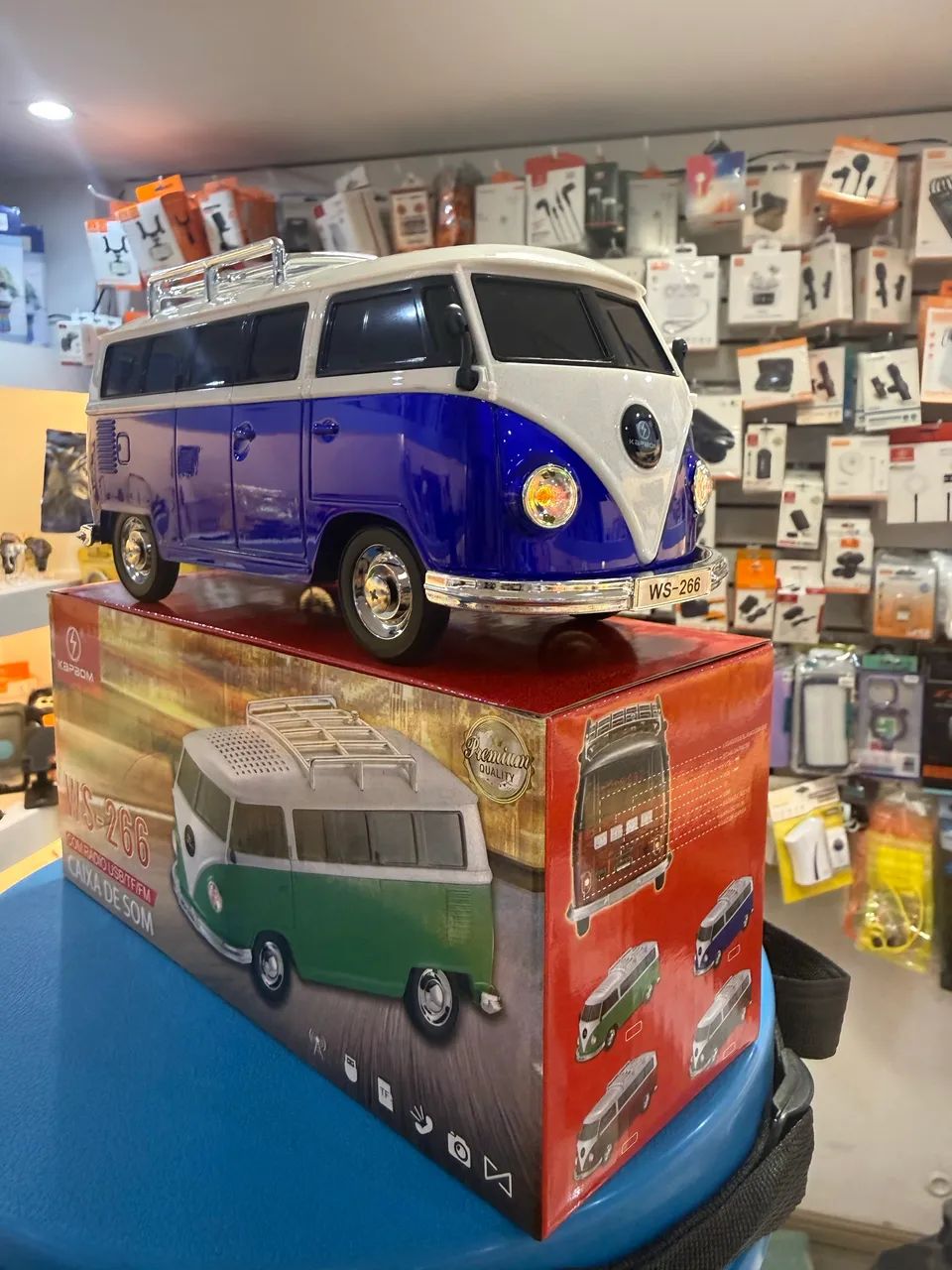 Caixa de som e rádio kombi 