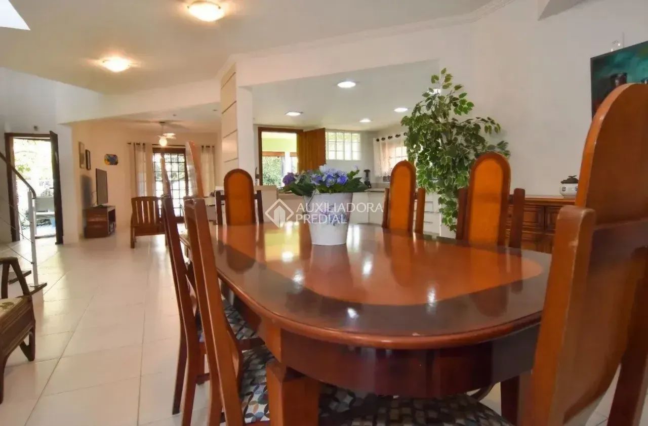 Imóvel para aluguel tem 250 metros quadrados com 4 quartos em Jurerê - Florianópolis - SC - Foto 4