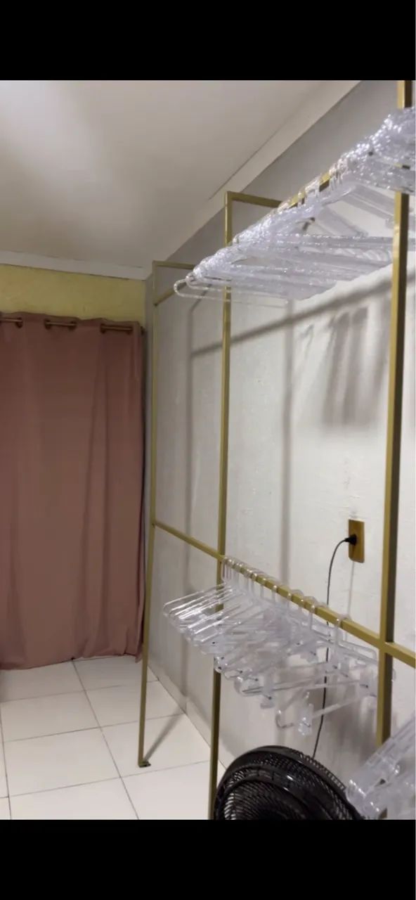 Móveis e araras para vender  - Foto 2