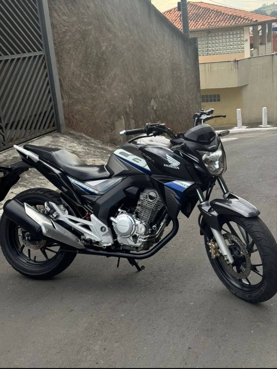 CB Twister 250F  - Foto 3