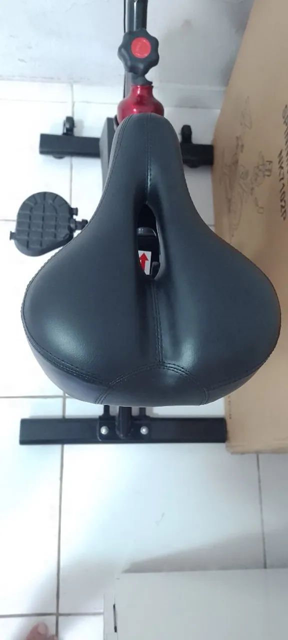 BICICLETA ERGOMÉTRICA NOVA ( PARA VENDER LOGO) - Foto 4