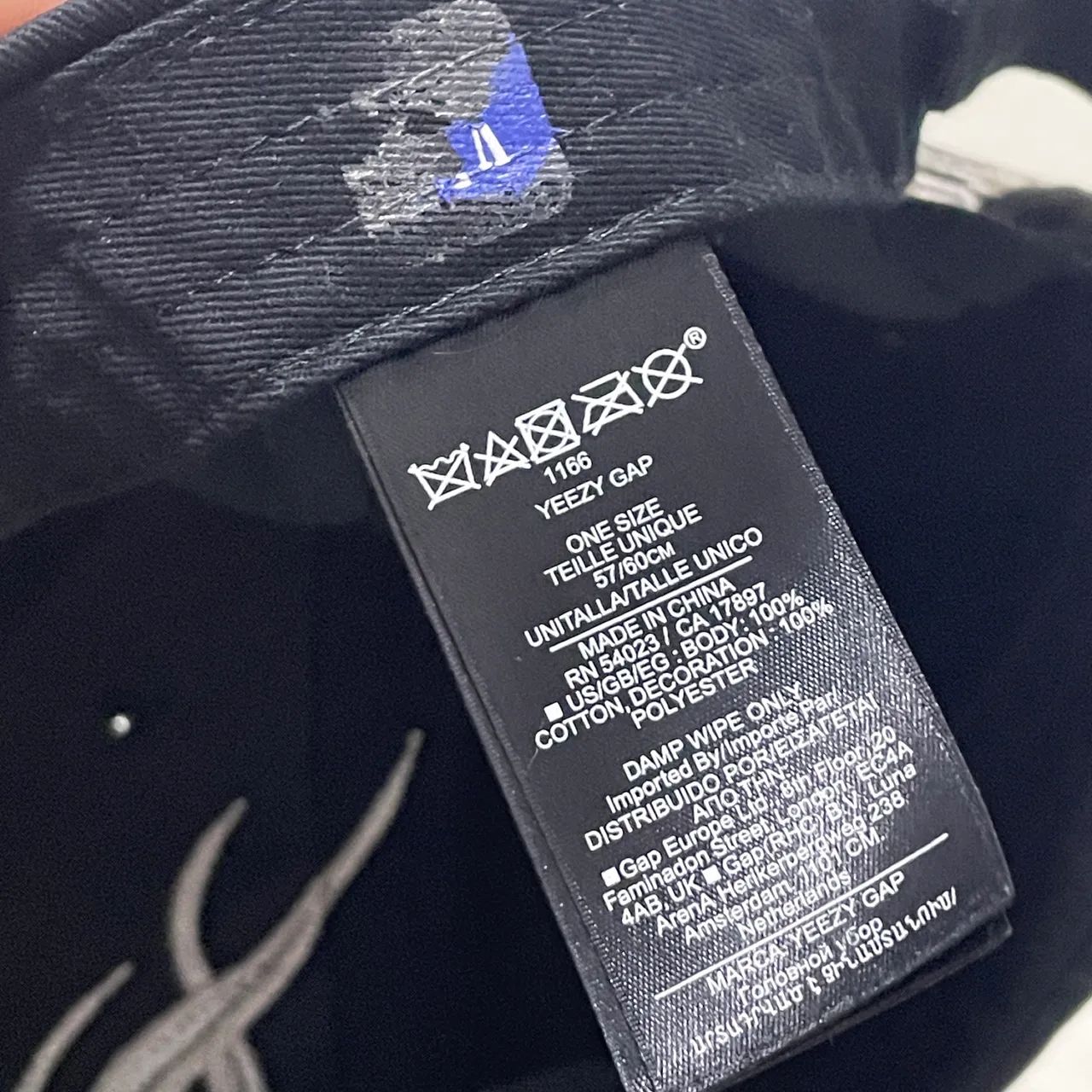 Boné Yeezy Gap Balenciaga - Foto 4