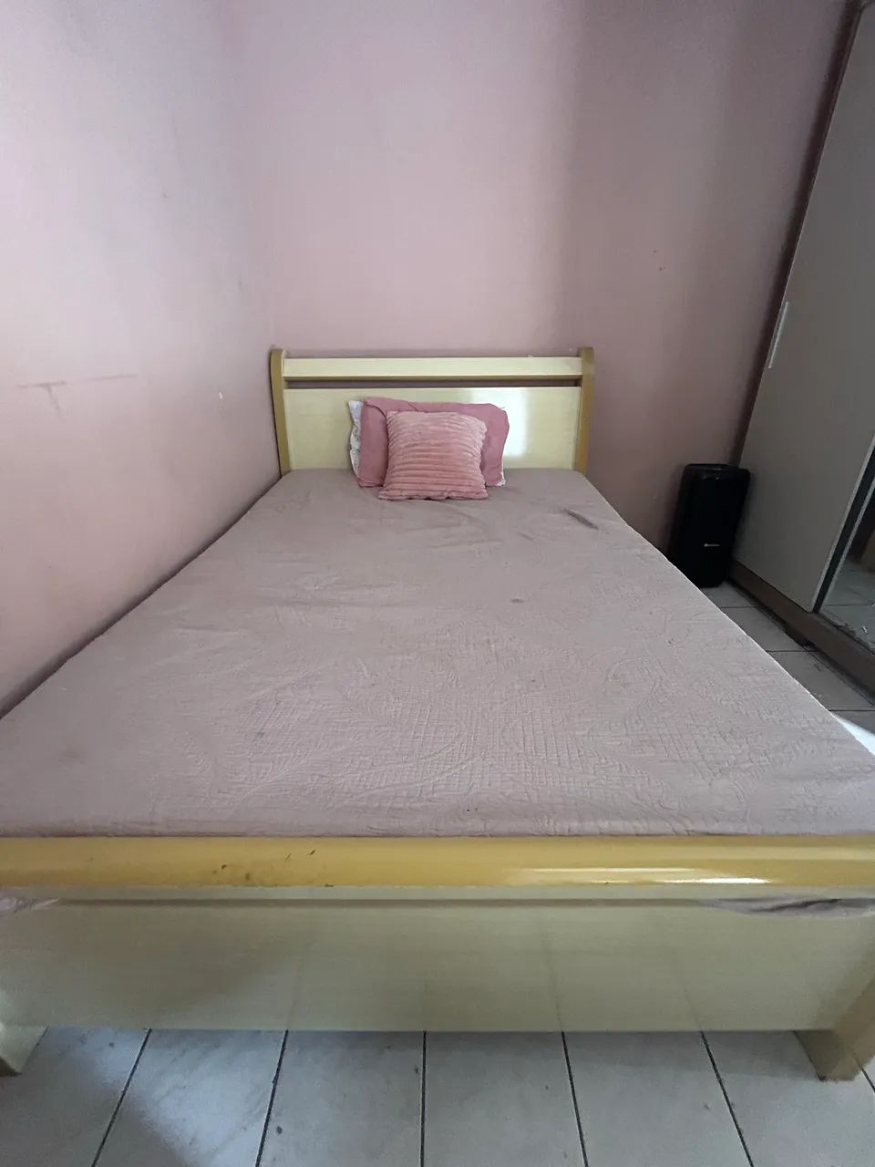 Cama De Casal com colchão  - Foto 3